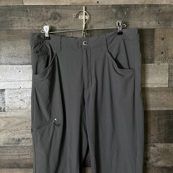 SOLD Patagonia Mens Quandary Hiking Pants 32 - Picture 3 of 8